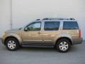 Granite Metallic - Pathfinder LE 4x4 Photo No. 2