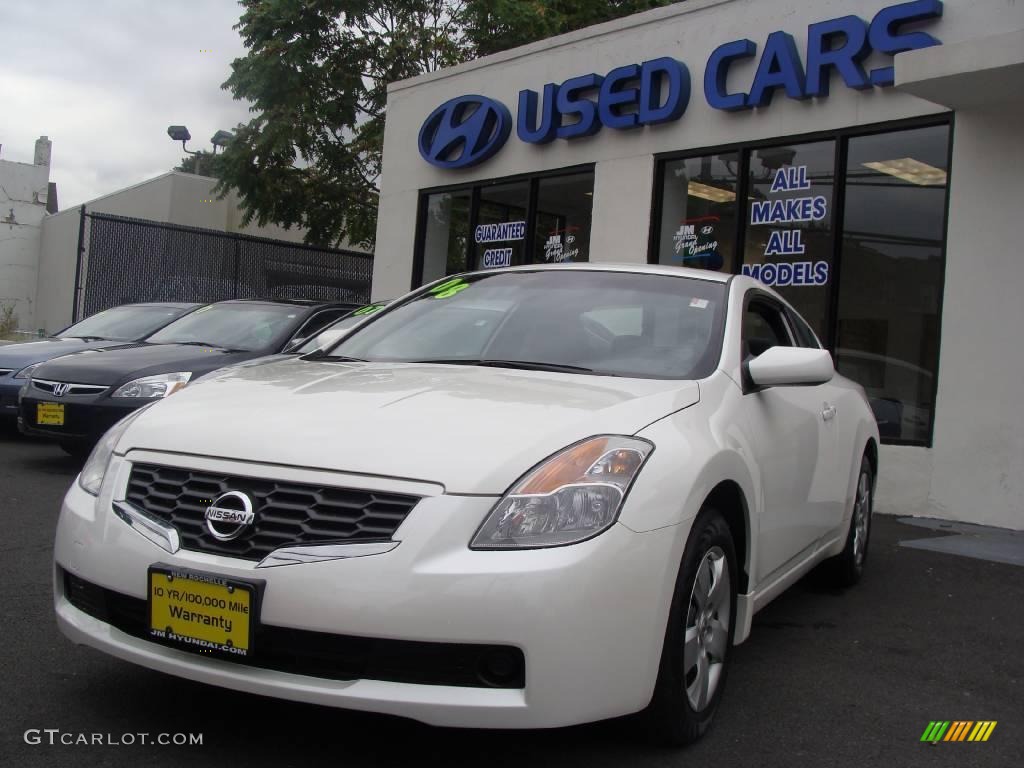 2008 Altima 2.5 S Coupe - Winter Frost Pearl / Charcoal photo #1