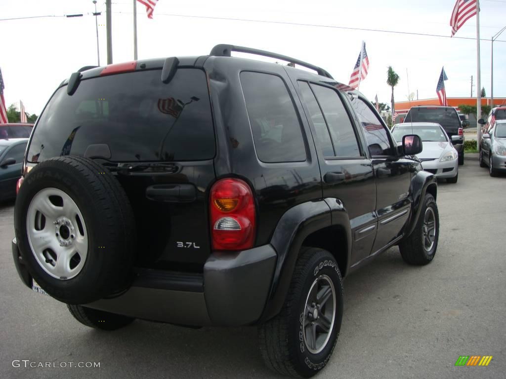 2004 Liberty Sport 4x4 Columbia Edition - Black Clearcoat / Light Taupe/Dark Slate Gray photo #3