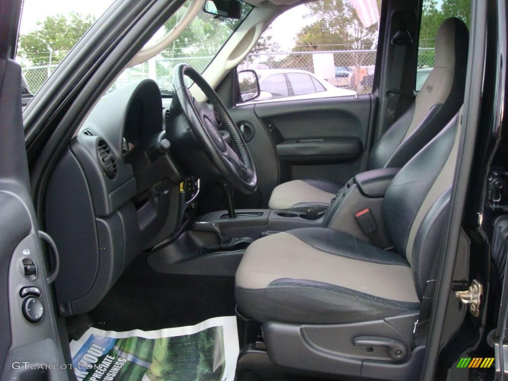 2004 Liberty Sport 4x4 Columbia Edition - Black Clearcoat / Light Taupe/Dark Slate Gray photo #10