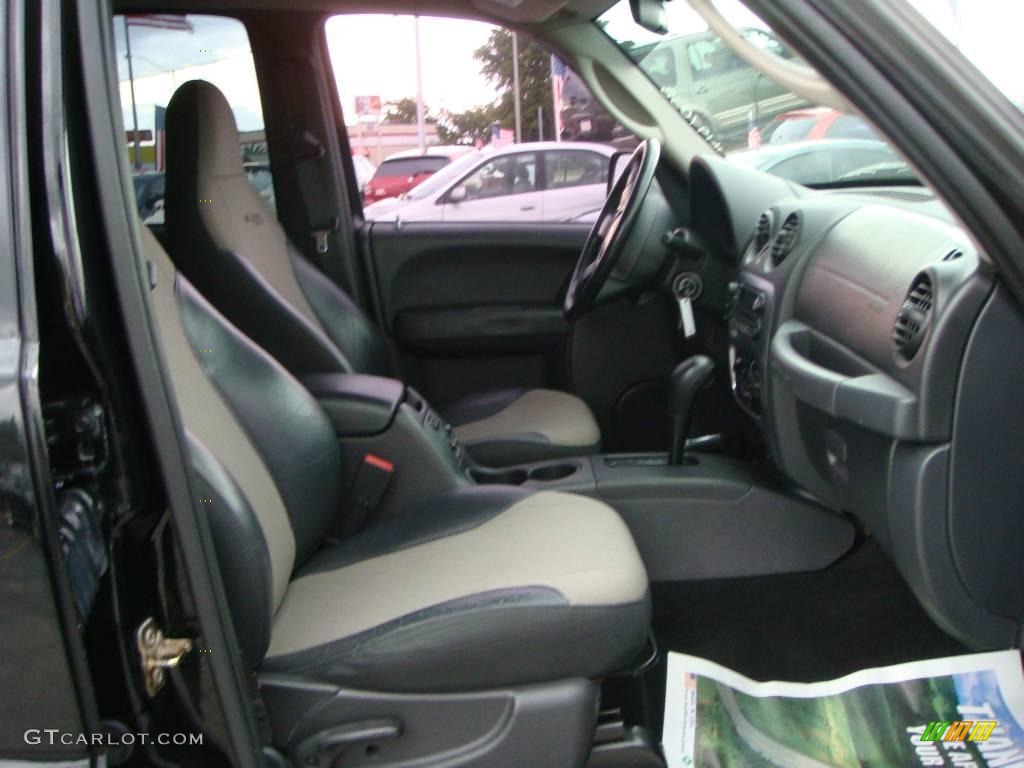 2004 Liberty Sport 4x4 Columbia Edition - Black Clearcoat / Light Taupe/Dark Slate Gray photo #11