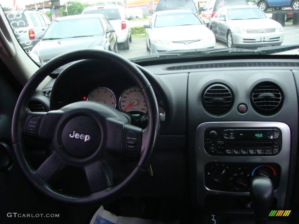 2004 Liberty Sport 4x4 Columbia Edition - Black Clearcoat / Light Taupe/Dark Slate Gray photo #13
