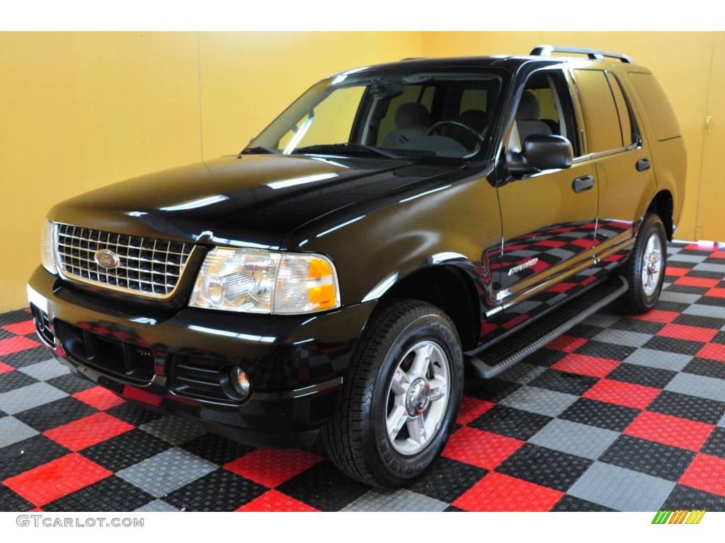 2004 Explorer XLT 4x4 - Black / Graphite photo #3