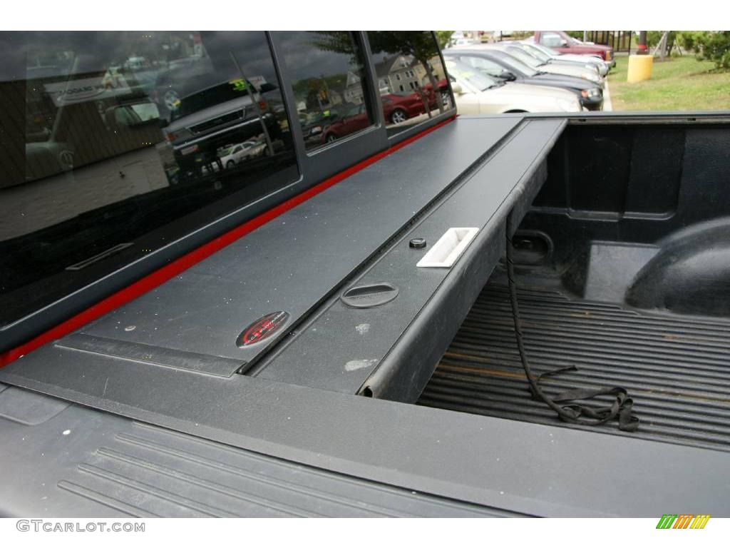 2005 F150 FX4 SuperCab 4x4 - Bright Red / Medium Flint/Dark Flint Grey photo #14