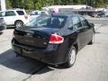 Black - Focus SE Sedan Photo No. 2