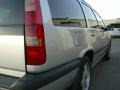 Mystic Silver Metallic - V70 XC AWD Photo No. 21
