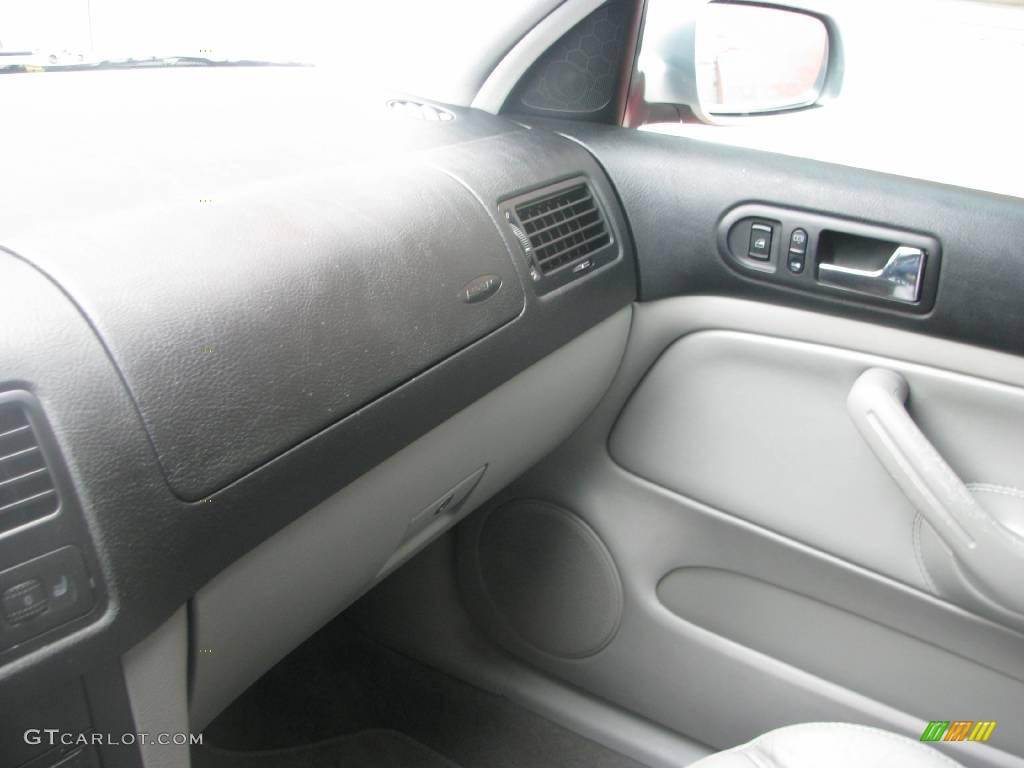 2004 Jetta GLS 1.8T Sedan - Reflex Silver Metallic / Grey photo #21
