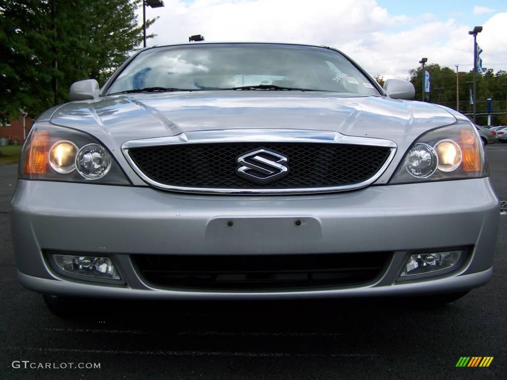 2004 Verona EX - Titanium Silver Metallic / Gray photo #2