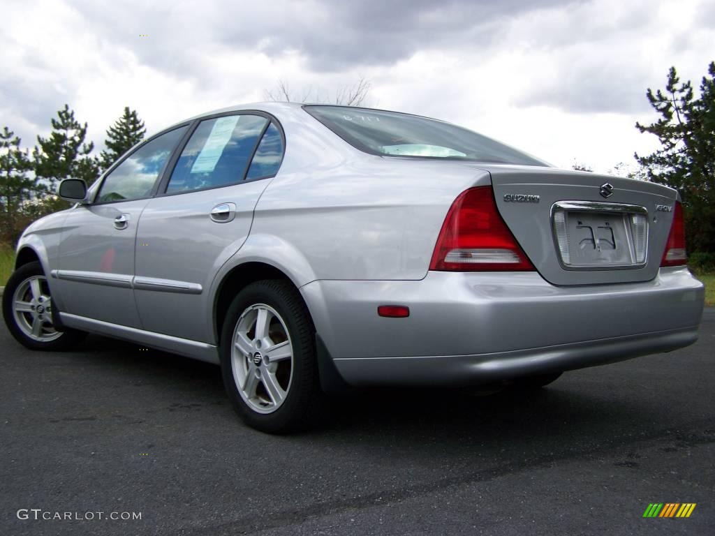 2004 Verona EX - Titanium Silver Metallic / Gray photo #3