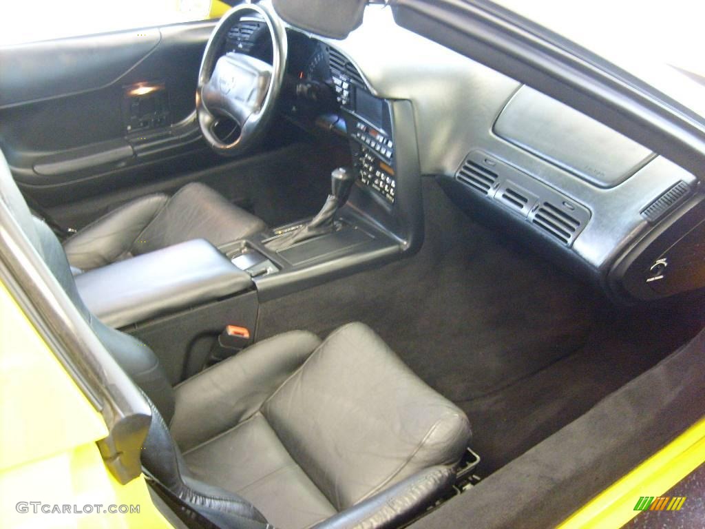 1995 Corvette Coupe - Competition Yellow / Black photo #8