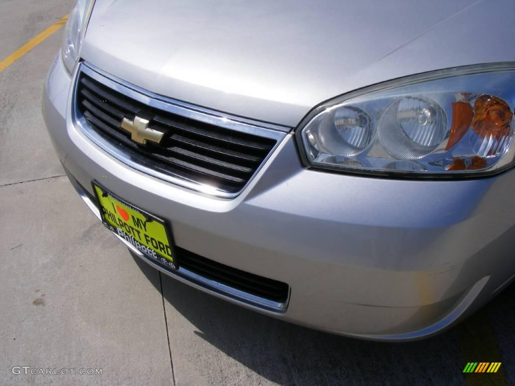 2006 Malibu LT Sedan - Silverstone Metallic / Titanium Gray photo #11