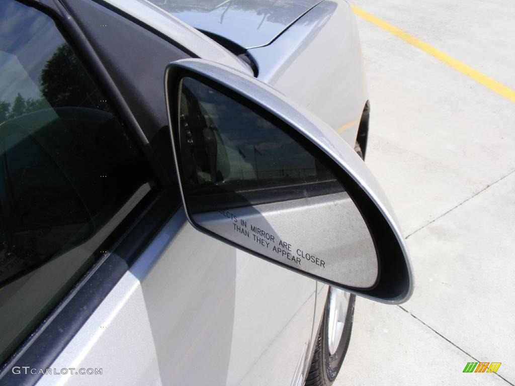 2006 Malibu LT Sedan - Silverstone Metallic / Titanium Gray photo #17