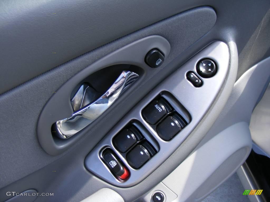 2006 Malibu LT Sedan - Silverstone Metallic / Titanium Gray photo #32