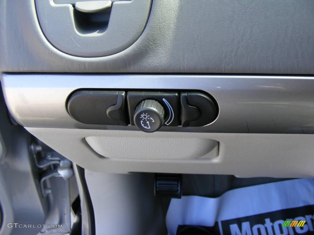 2006 Malibu LT Sedan - Silverstone Metallic / Titanium Gray photo #44