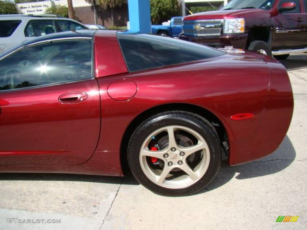 2003 Corvette Coupe - 50th Anniversary Red / Light Oak photo #21