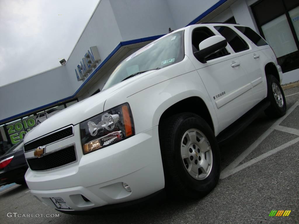 2007 Tahoe LT 4x4 - Summit White / Ebony photo #2