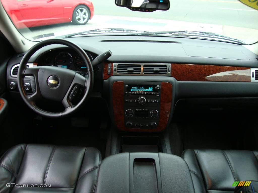 2007 Tahoe LT 4x4 - Summit White / Ebony photo #30