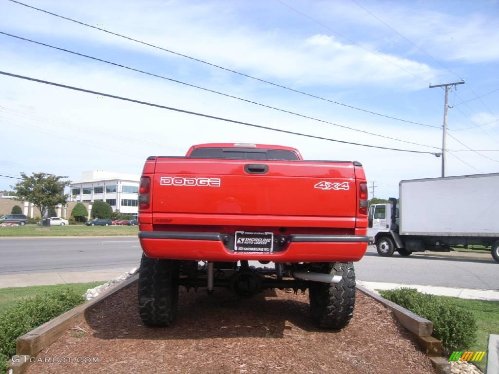 2001 Ram 1500 Sport Club Cab 4x4 - Flame Red / Agate photo #5