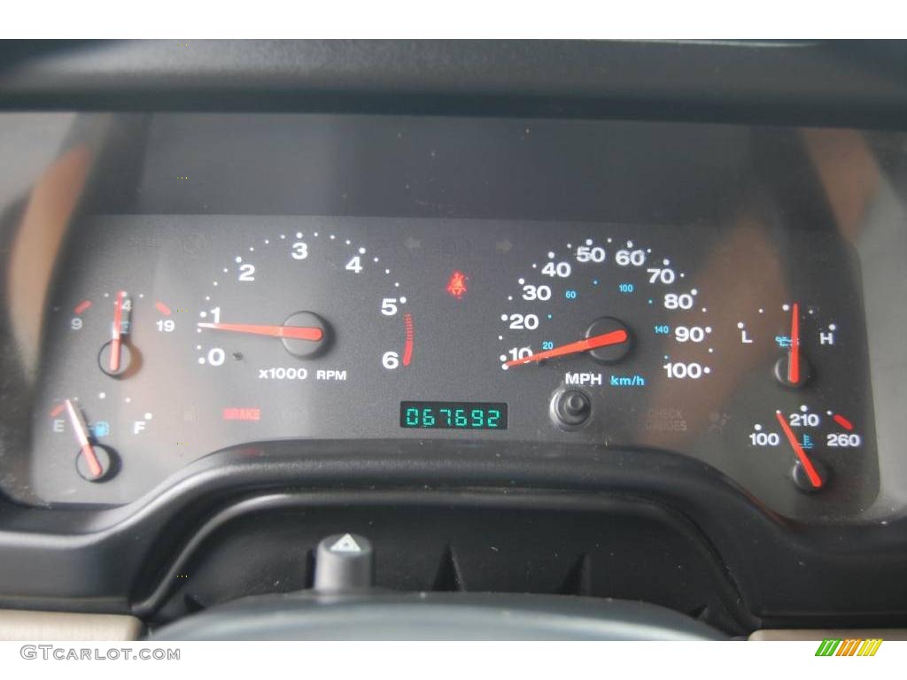 2004 Wrangler X 4x4 - Light Khaki Metallic / Khaki photo #10