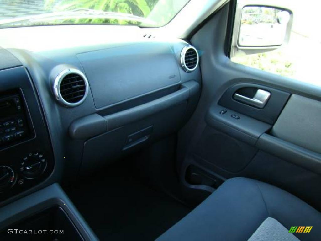 2003 Expedition XLT 4x4 - Dark Shadow Grey Metallic / Flint Grey photo #16
