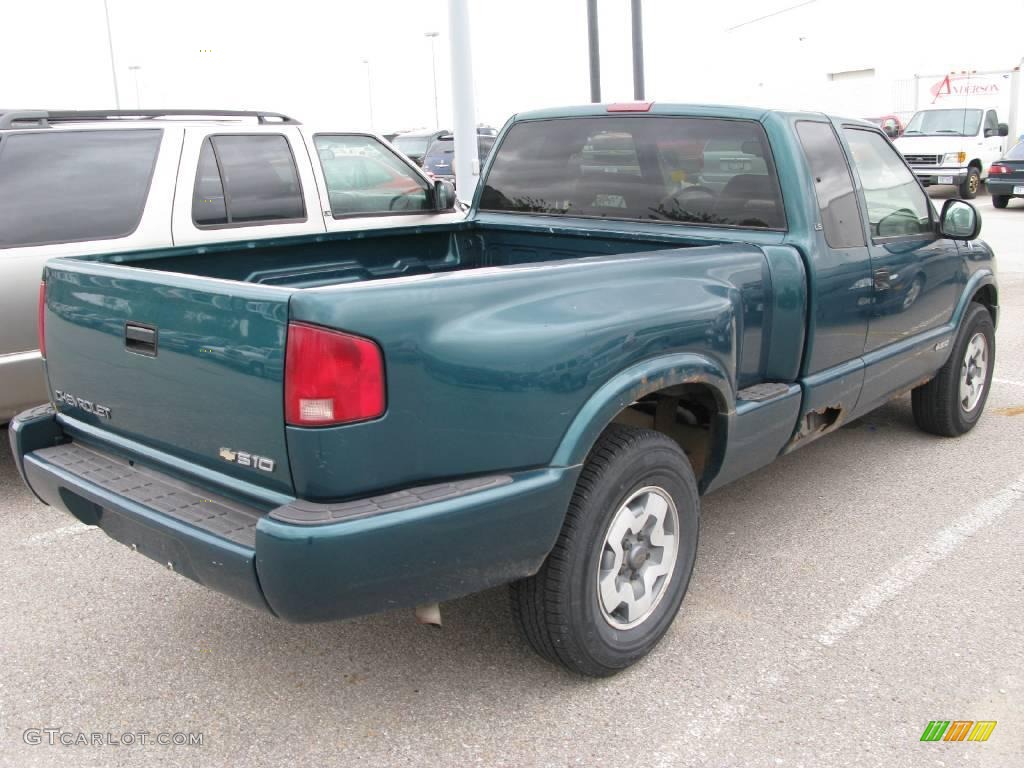 1996 S10 LS Extended Cab 4x4 - Emerald Green Metallic / Beige photo #6