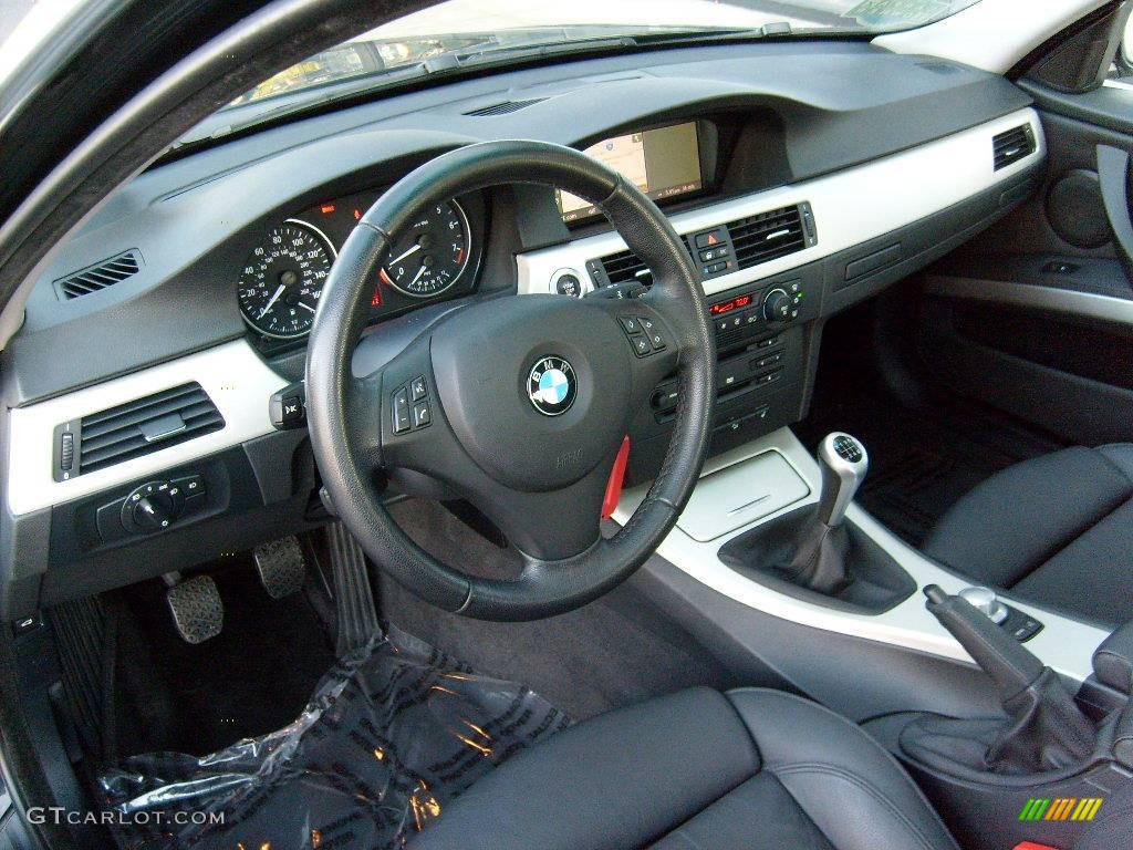 2006 3 Series 330xi Sedan - Jet Black / Black photo #9
