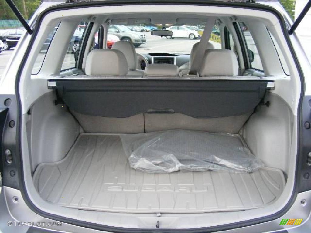 2009 Forester 2.5 X - Steel Silver Metallic / Platinum photo #20