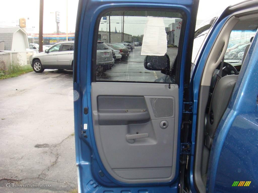 2006 Ram 1500 Laramie Quad Cab 4x4 - Atlantic Blue Pearl / Medium Slate Gray photo #22