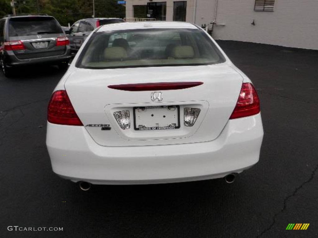 2007 Accord EX-L V6 Sedan - Taffeta White / Ivory photo #3