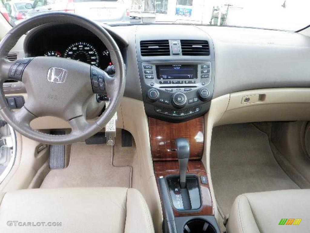 2007 Accord EX-L V6 Sedan - Taffeta White / Ivory photo #12