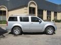 Silver Lightning Metallic - Pathfinder SE Photo No. 7