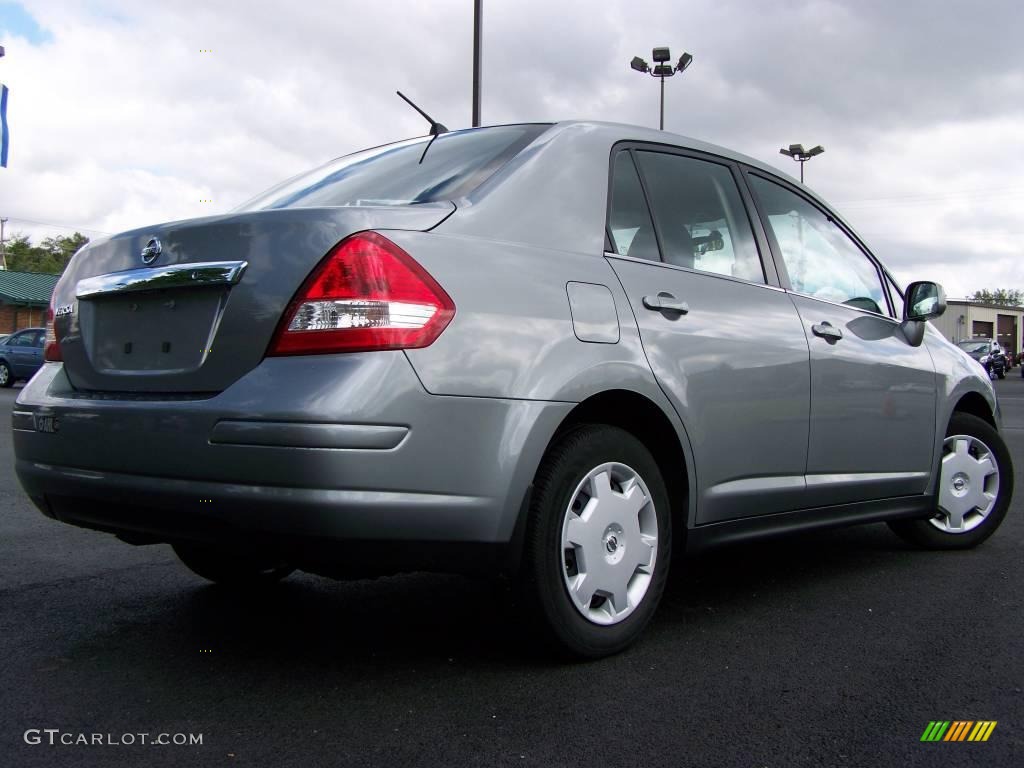 2008 Versa 1.8 S Sedan - Magnetic Gray / Charcoal photo #6