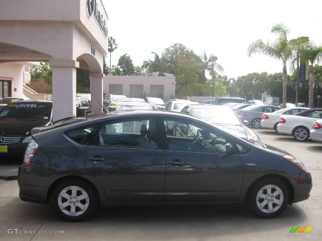 2009 Prius Hybrid - Magnetic Gray Metallic / Dark Gray photo #2