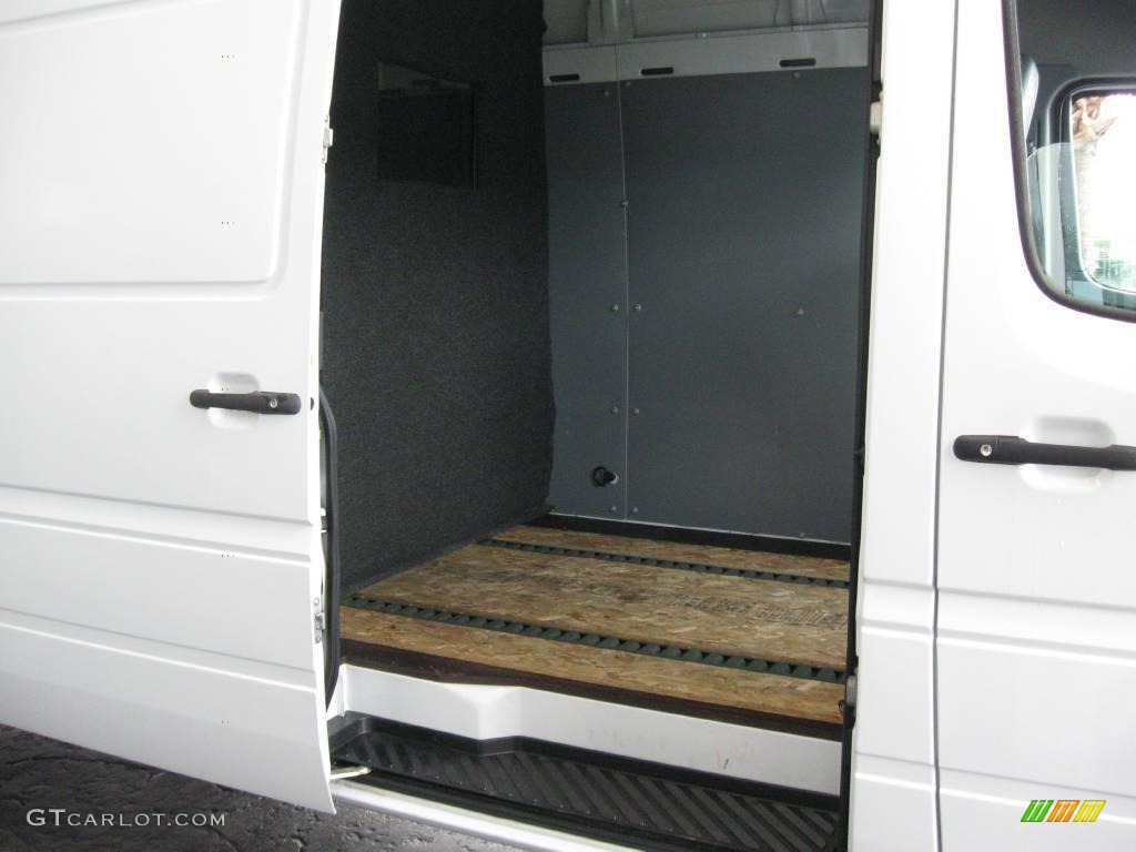 2004 Sprinter Van 2500 High Roof Commercial - Arctic White / Gray photo #16