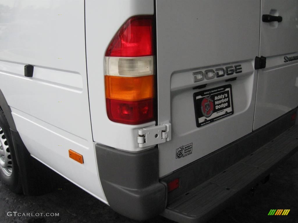 2004 Sprinter Van 2500 High Roof Commercial - Arctic White / Gray photo #20