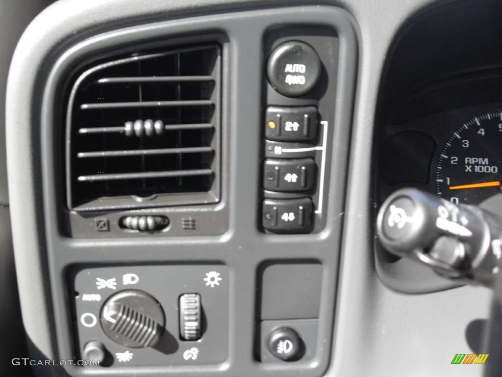 2003 Suburban 1500 LT 4x4 - Dark Green Metallic / Gray/Dark Charcoal photo #11