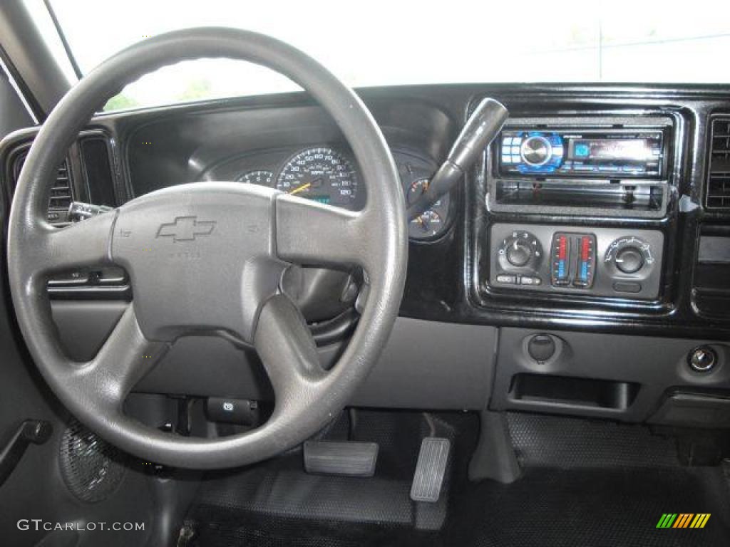 2005 Silverado 1500 Regular Cab - Summit White / Medium Gray photo #34
