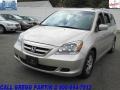 2007 Silver Pearl Metallic Honda Odyssey EX-L  photo #3