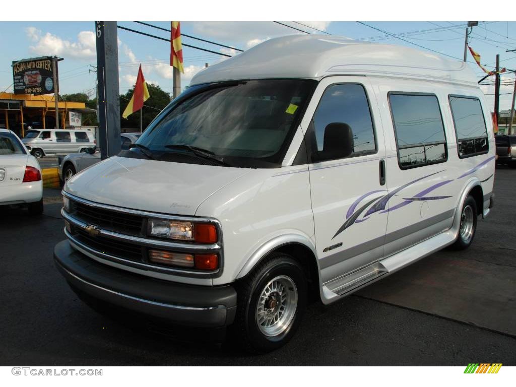 1997 Chevy Van G1500 Passenger Conversion - Olympic White / Gray photo #2