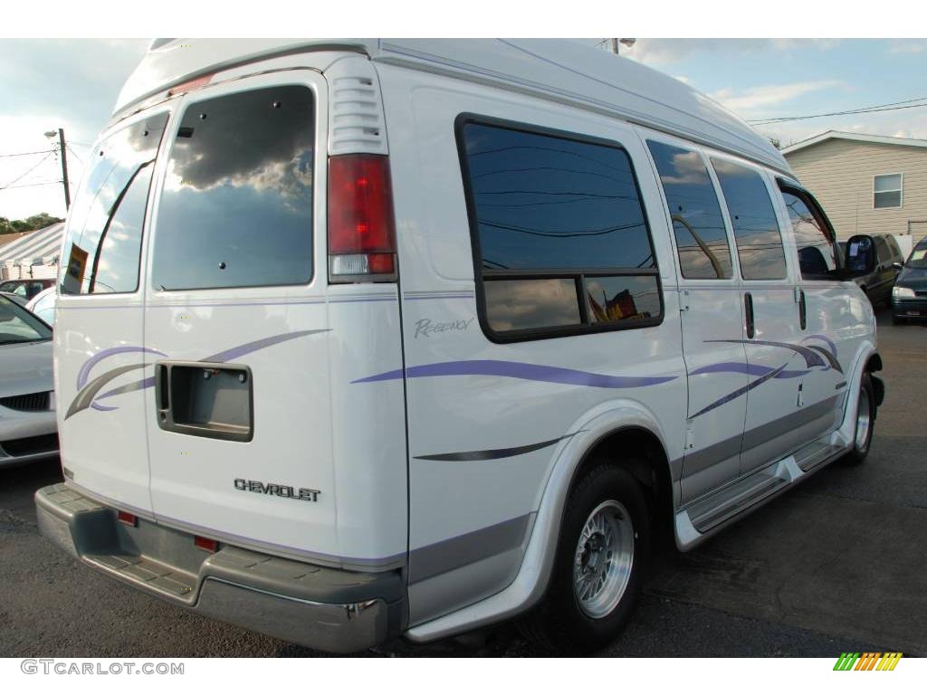 1997 Chevy Van G1500 Passenger Conversion - Olympic White / Gray photo #7