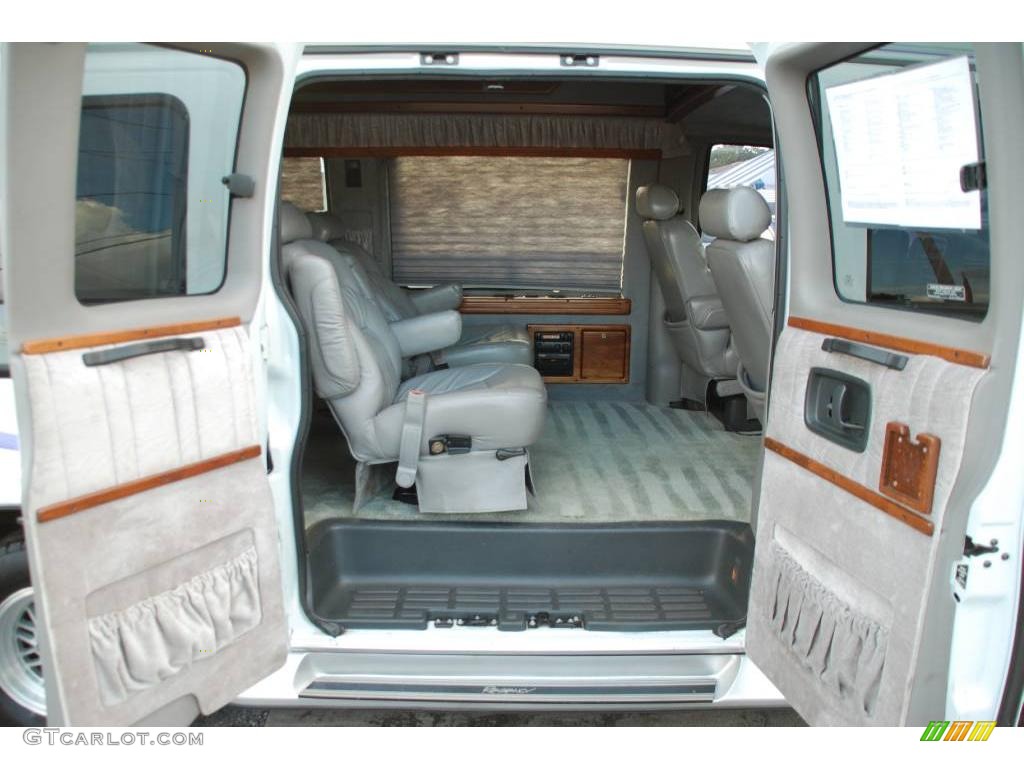 1997 Chevy Van G1500 Passenger Conversion - Olympic White / Gray photo #28