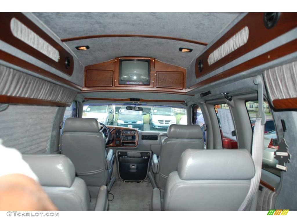 1997 Chevy Van G1500 Passenger Conversion - Olympic White / Gray photo #31