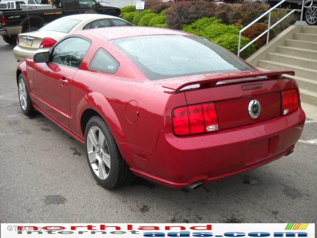 2006 Mustang GT Premium Coupe - Redfire Metallic / Dark Charcoal photo #8