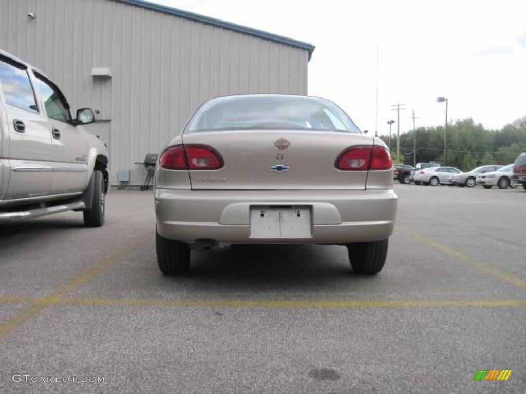 2002 Cavalier Sedan - Sandrift Metallic / Neutral photo #3