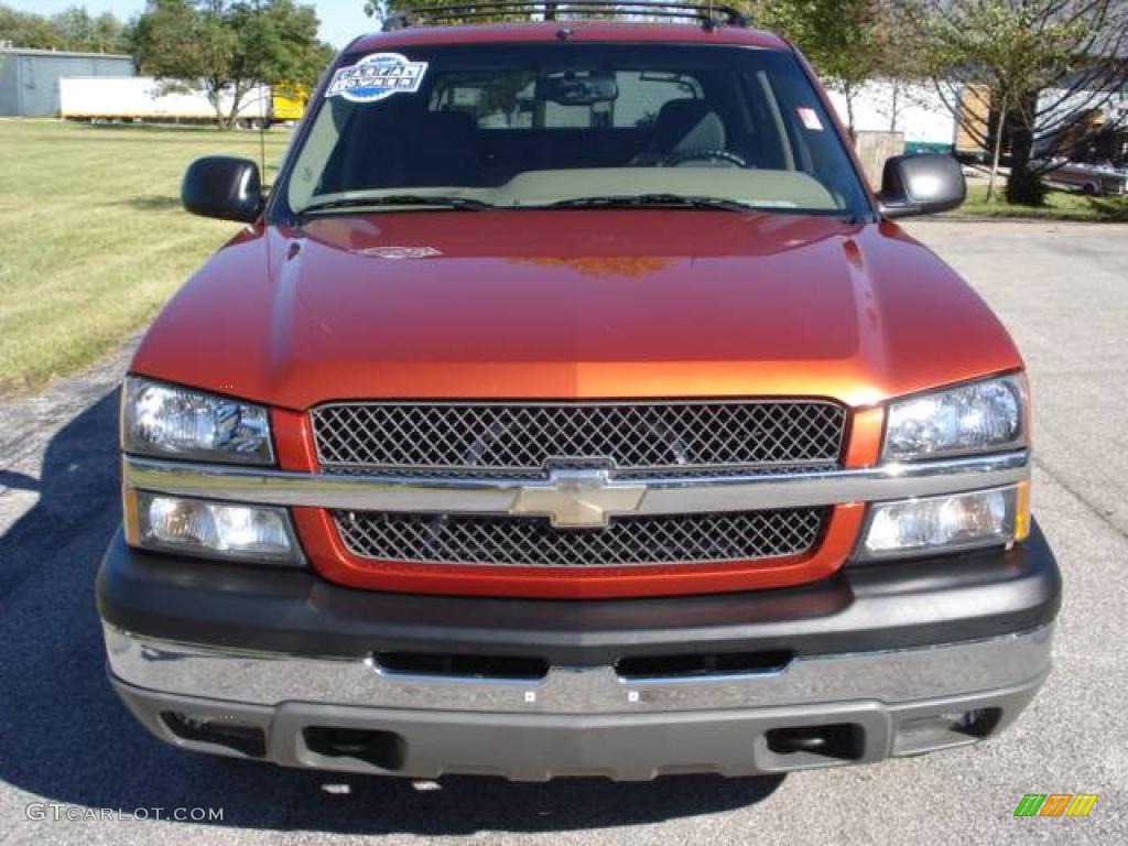 2003 Avalanche 1500 Z71 4x4 - Sunset Orange Metallic / Medium Neutral photo #11