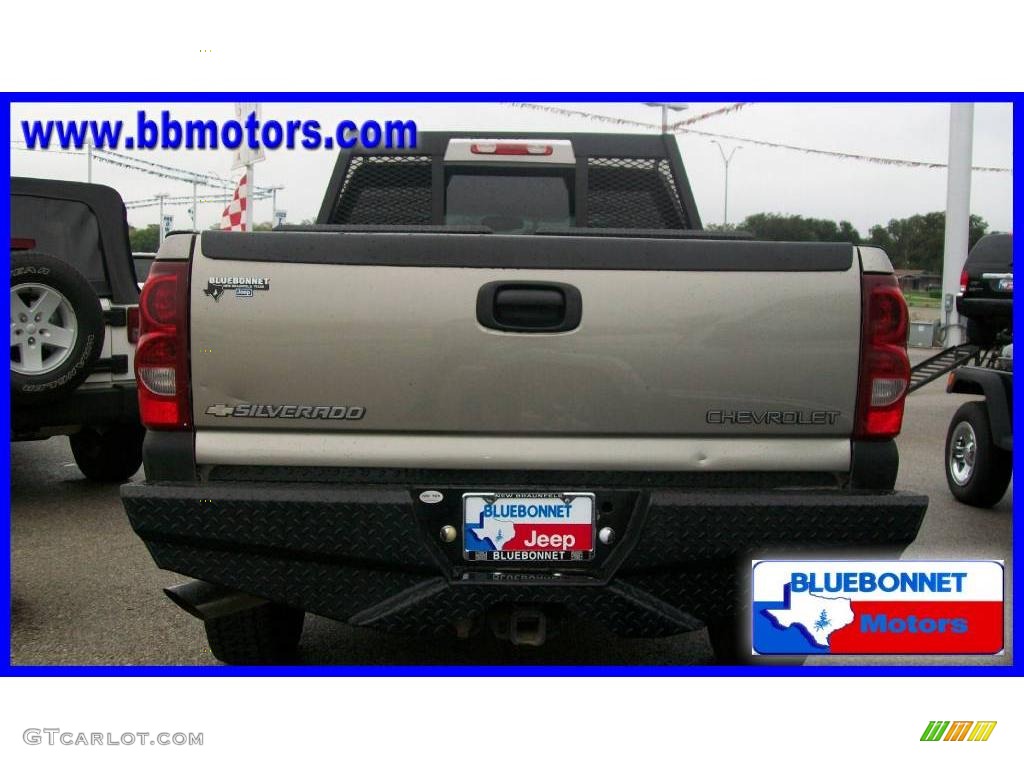 2003 Silverado 1500 HD Crew Cab 4x4 - Light Pewter Metallic / Dark Charcoal photo #5