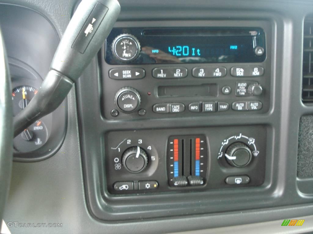 2004 Tahoe LS - Dark Gray Metallic / Gray/Dark Charcoal photo #11