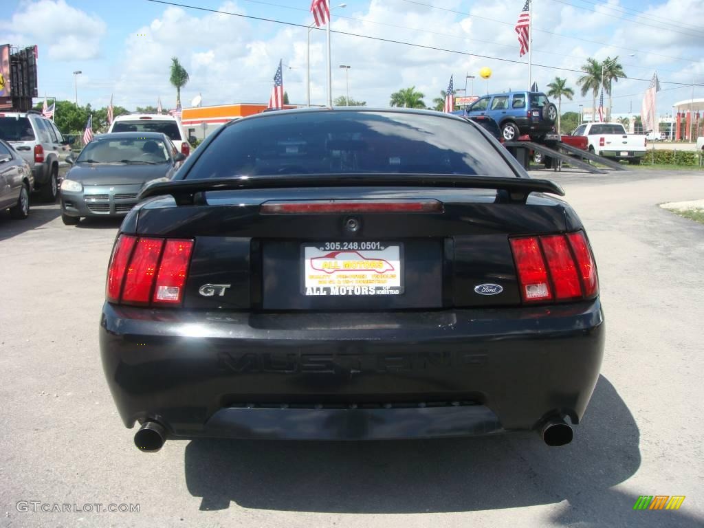 2003 Mustang GT Coupe - Black / Dark Charcoal photo #4