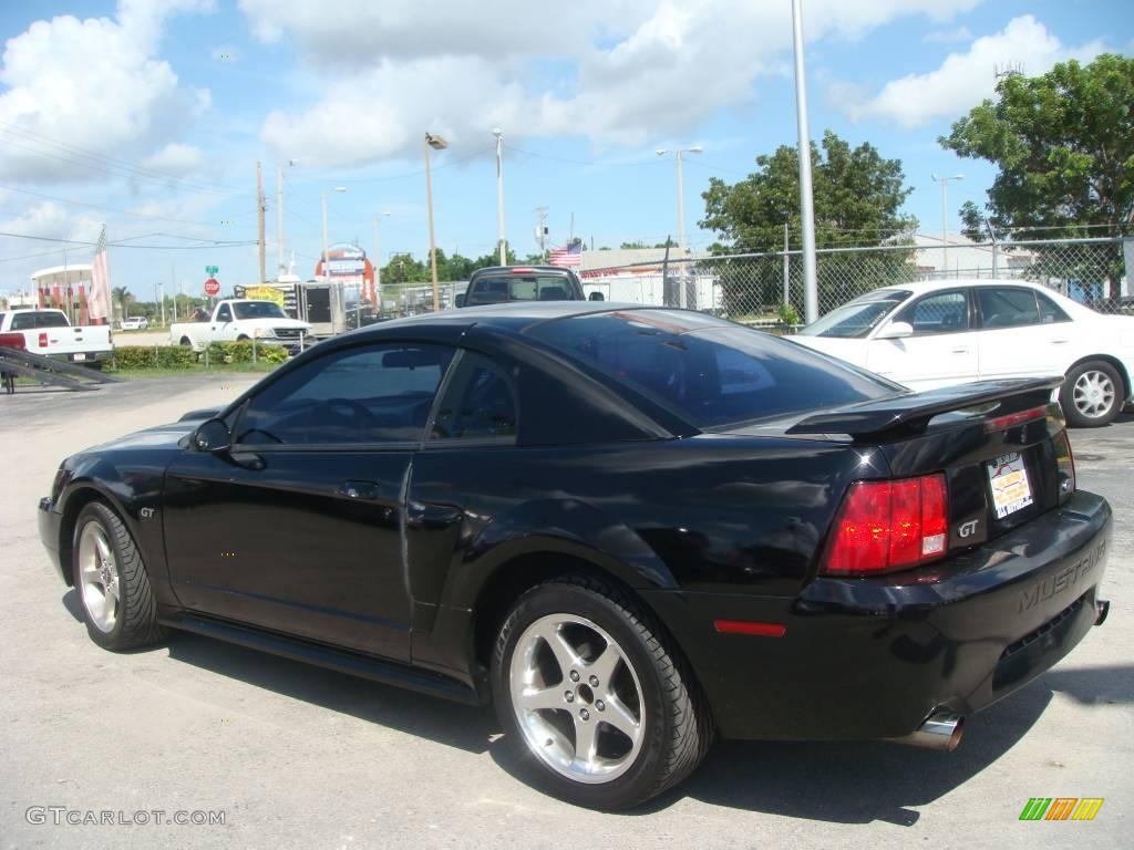 2003 Mustang GT Coupe - Black / Dark Charcoal photo #5