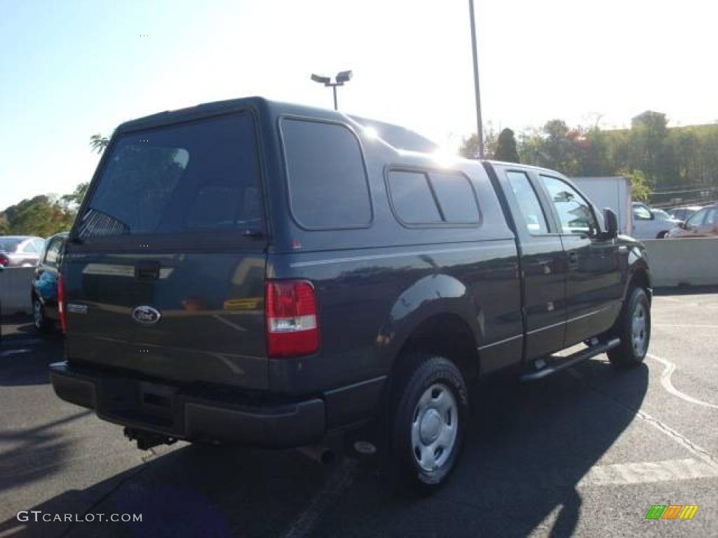 2005 F150 XL SuperCab 4x4 - Aspen Green Metallic / Medium Flint Grey photo #3